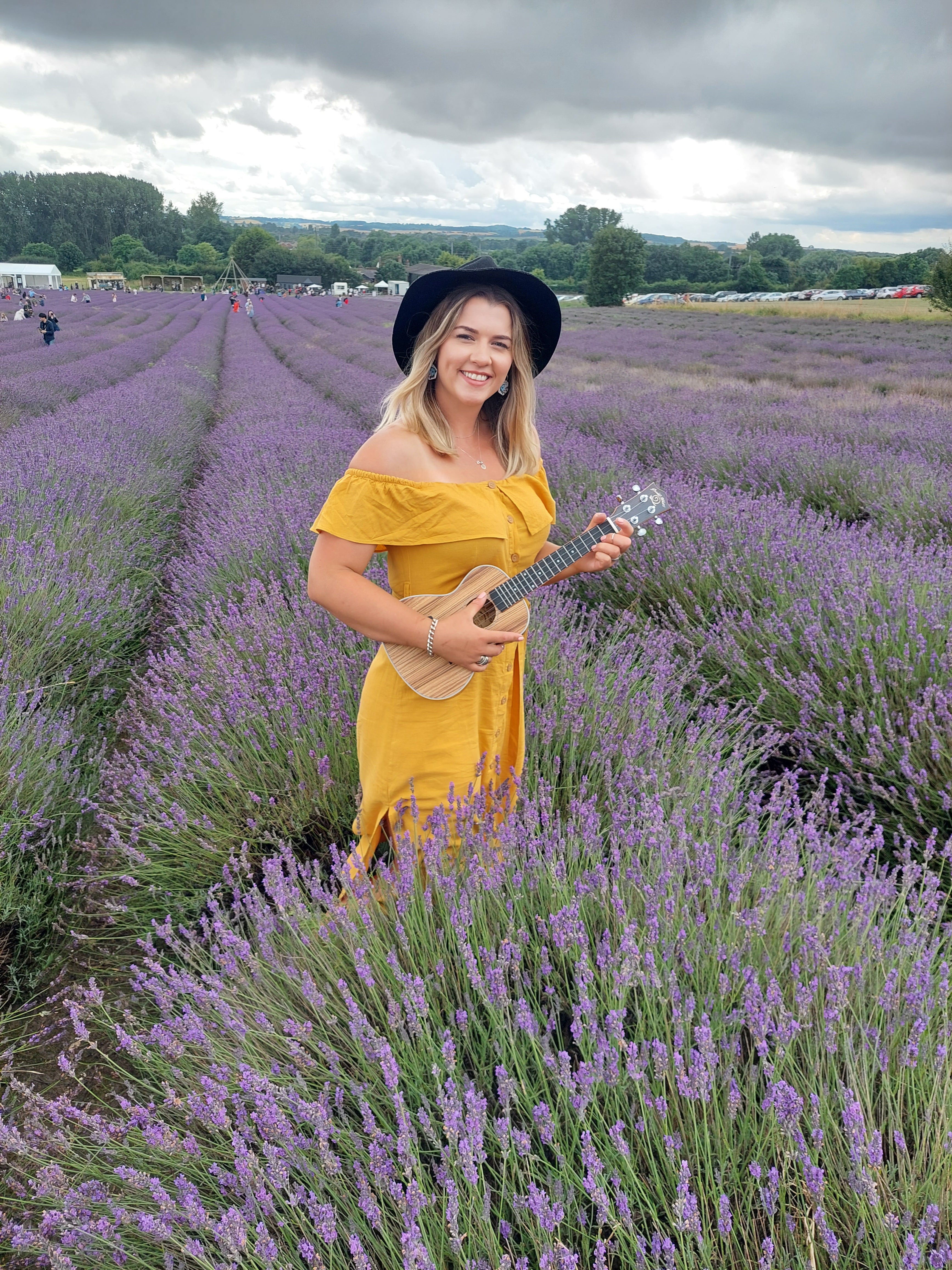 Snail UKC-480E Zebrawood Concert Ukulele