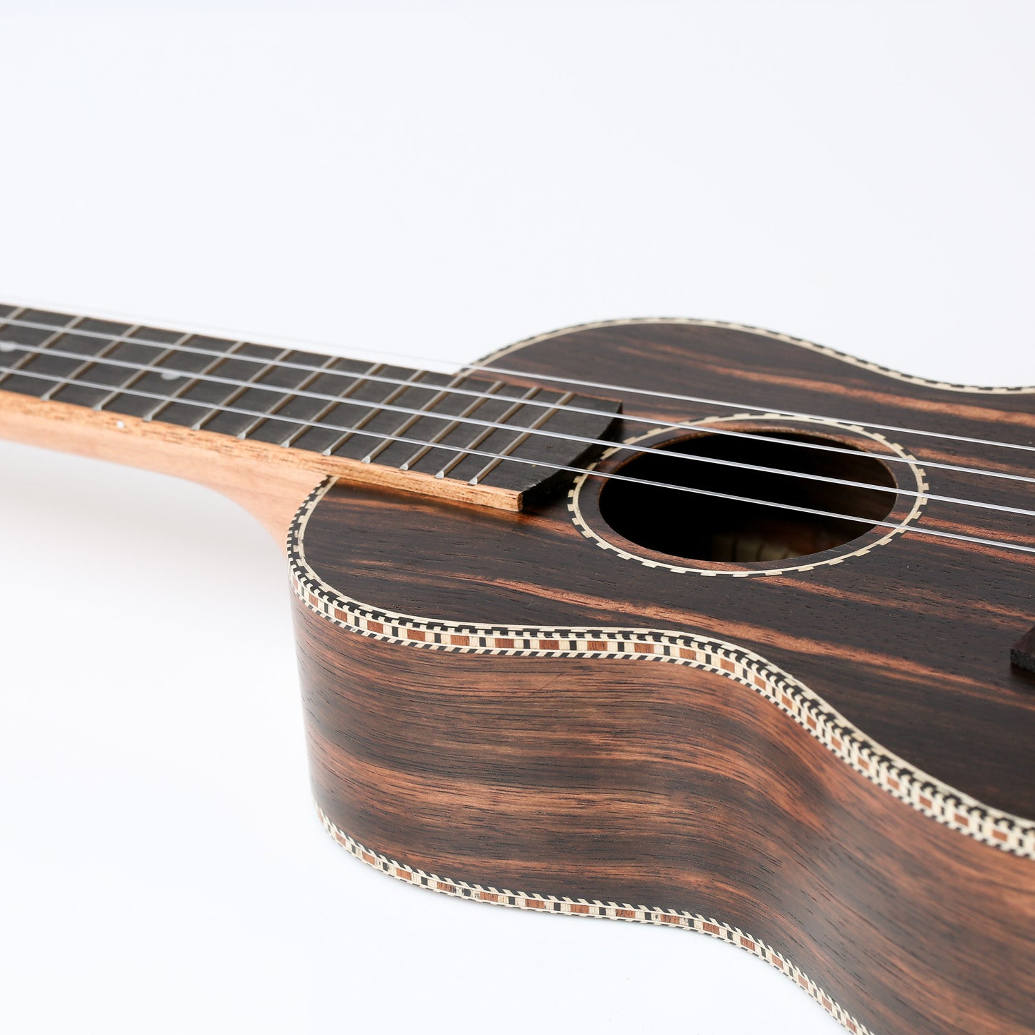 Snail UKC-E498 Ebony Concert Ukulele