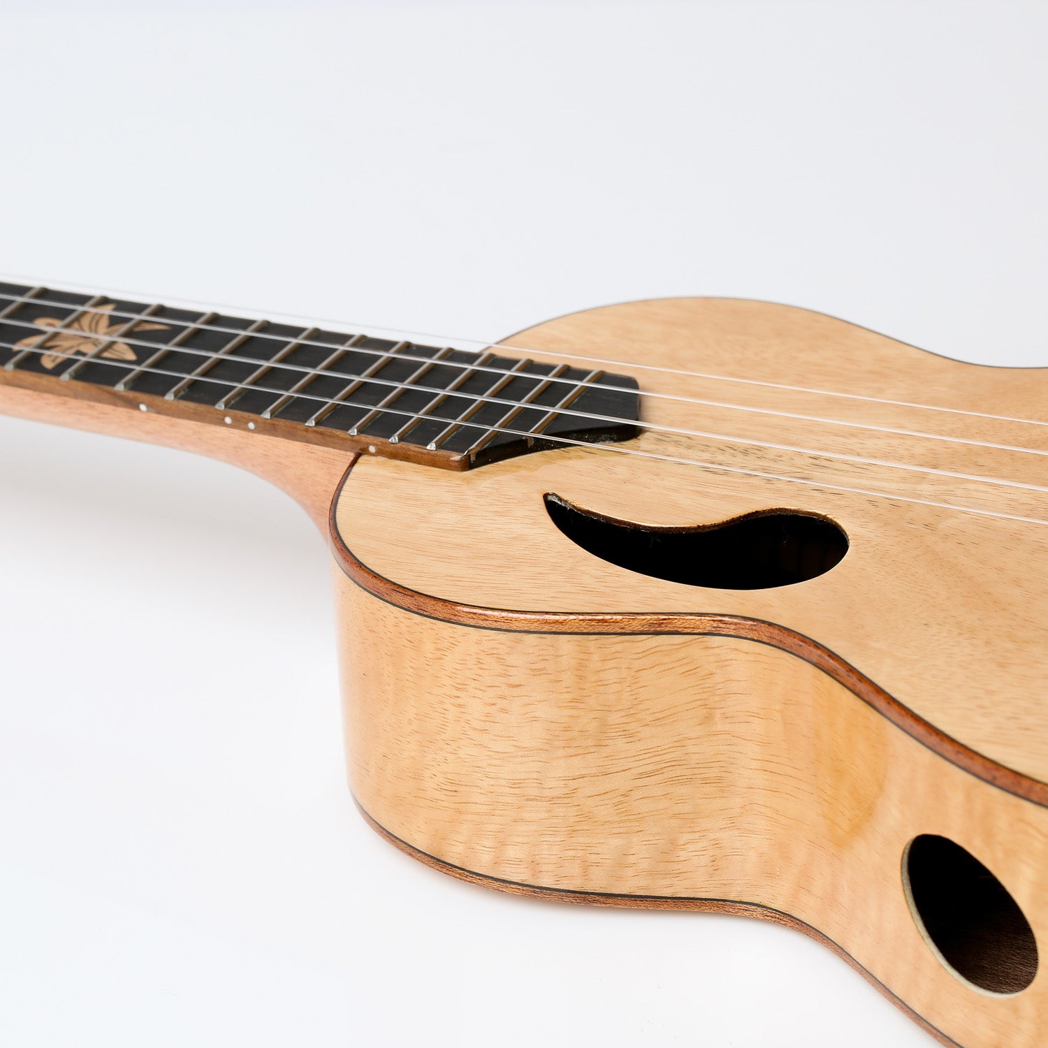 Snail BH-2C Mango Gloss Concert Ukulele