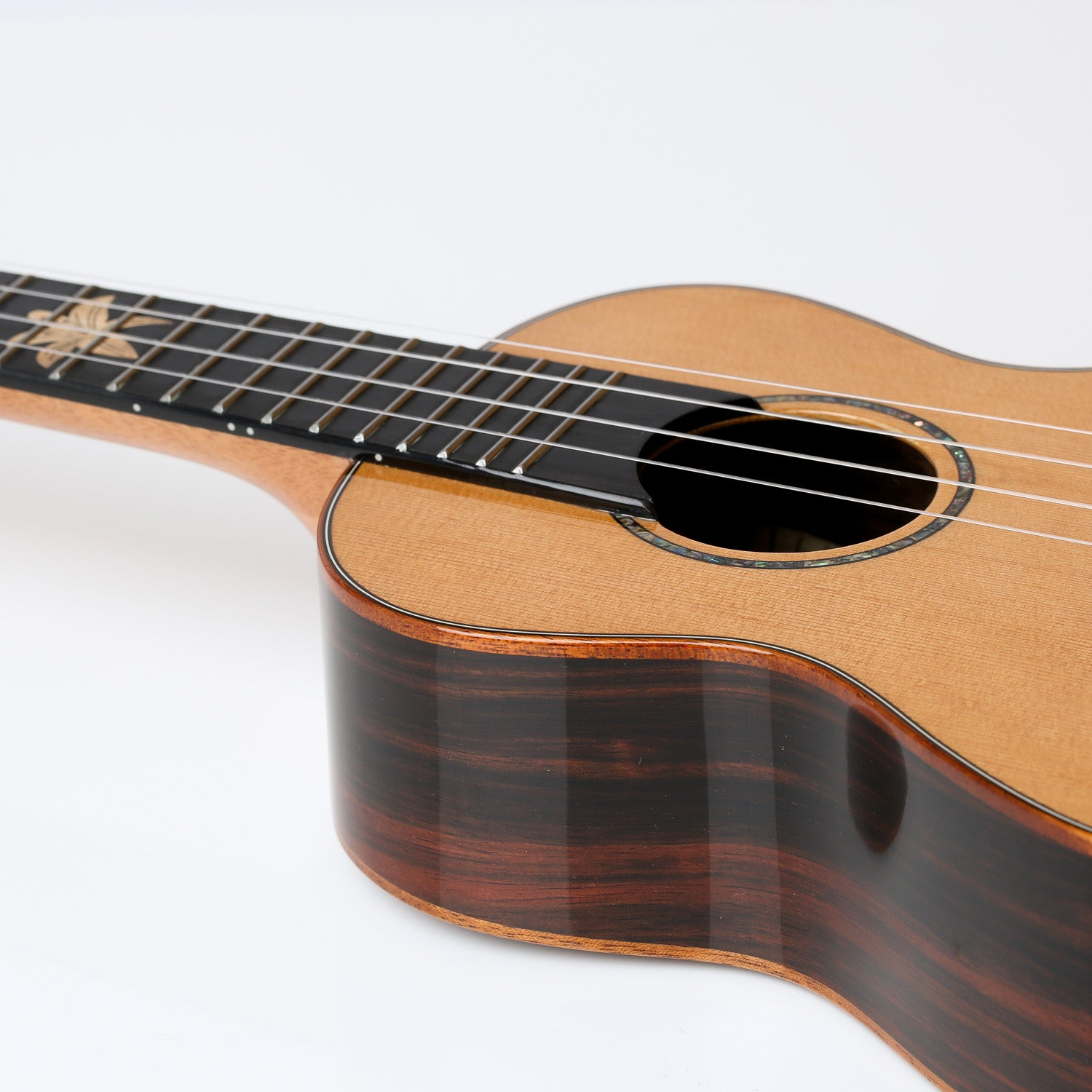 Snail BHC-6C Cedar Concert Ukulele